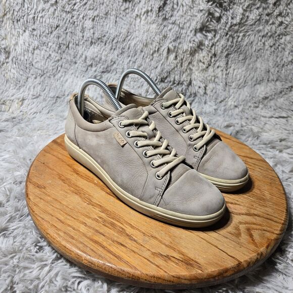 Ecco Soft 7 Womens Size 8 Perforated Gray Leather Low Top Lace Up Casual Shoes - Picture 1 of 12